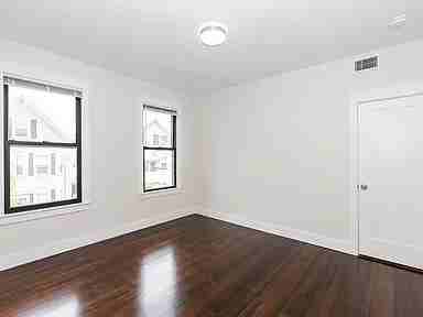 24 Clary St #3R - Photo 6 of 12