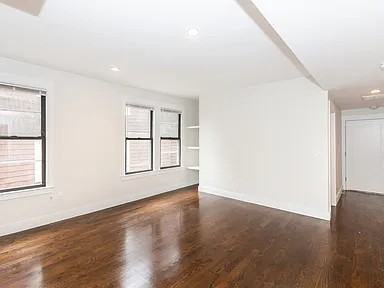 24 Clary St #3R - Photo 7 of 12