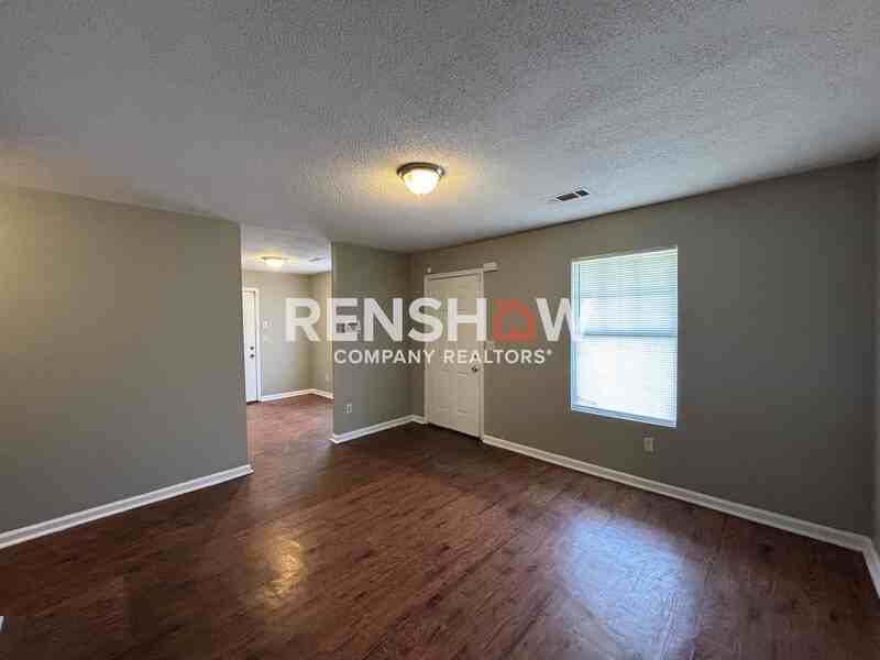 4450 Arnold Cv - Photo 2 of 16