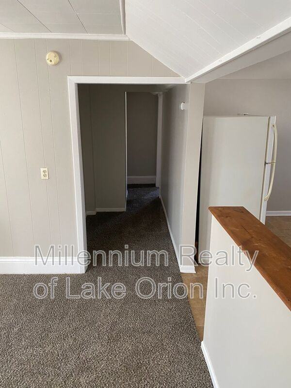 67 Bentley St - Photo 3 of 14