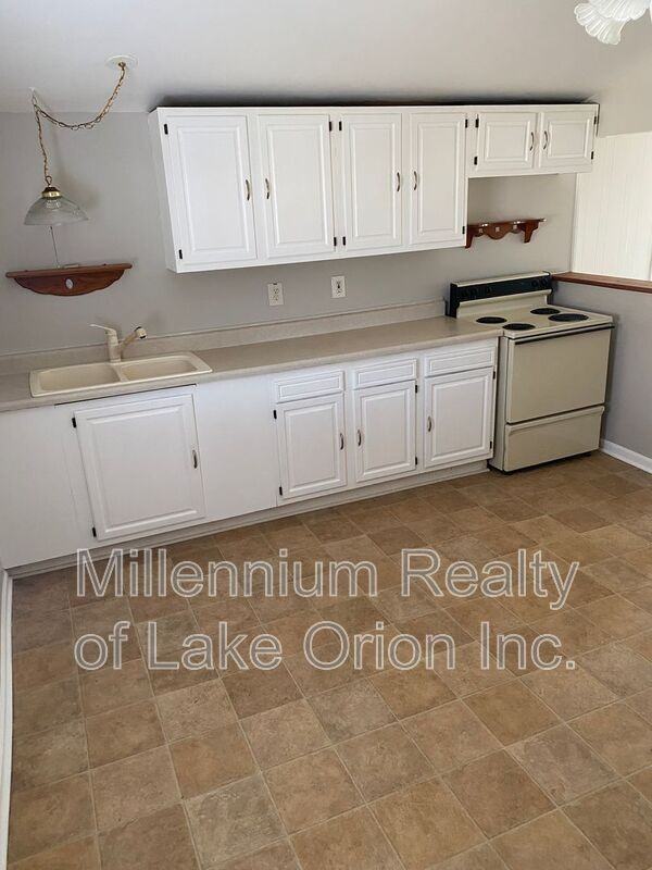 67 Bentley St - Photo 5 of 14