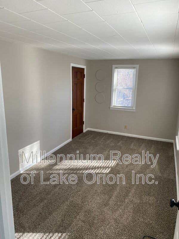 67 Bentley St - Photo 7 of 14