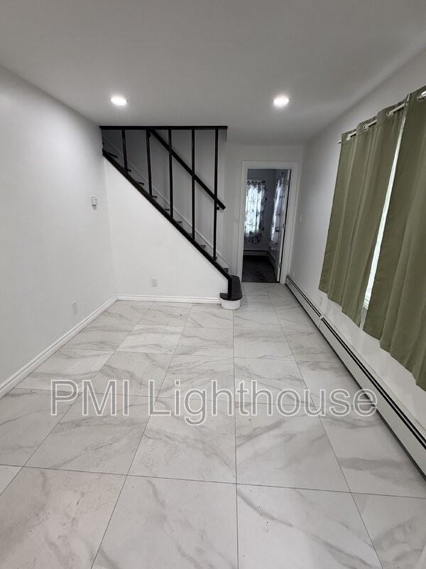 115 8th Ave - Photo 7 of 16