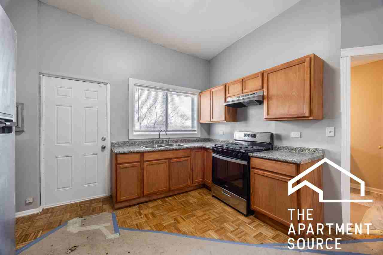 1877 N Milwaukee Ave #3 - Photo 2 of 9