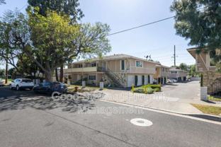 410 N Clark St #A - Photo 1 of 1