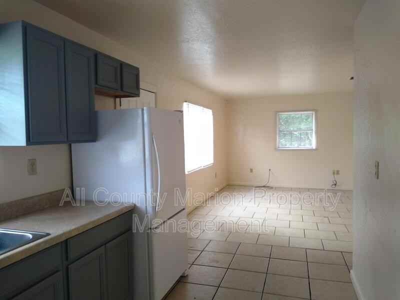 2026 Nw 14th St - Photo 3 of 9