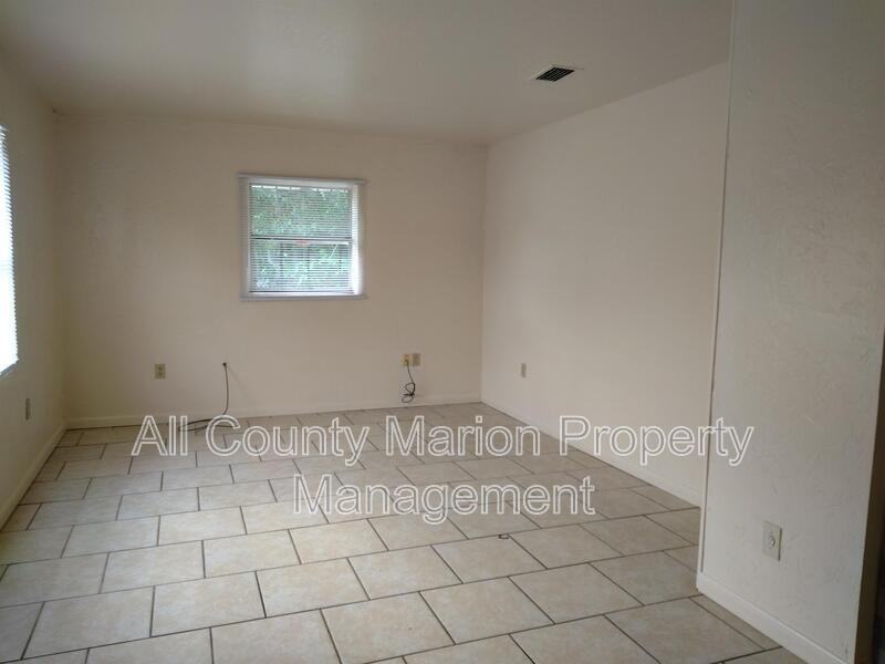 2026 Nw 14th St - Photo 4 of 9