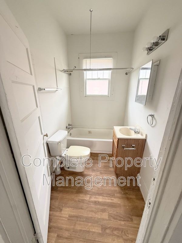 2234 19th St N - Photo 4 of 7