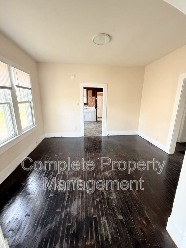 2234 19th St N - Photo 7 of 7