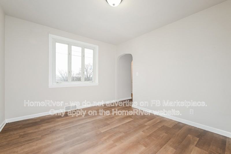 51 Mazer St - Photo 7 of 18