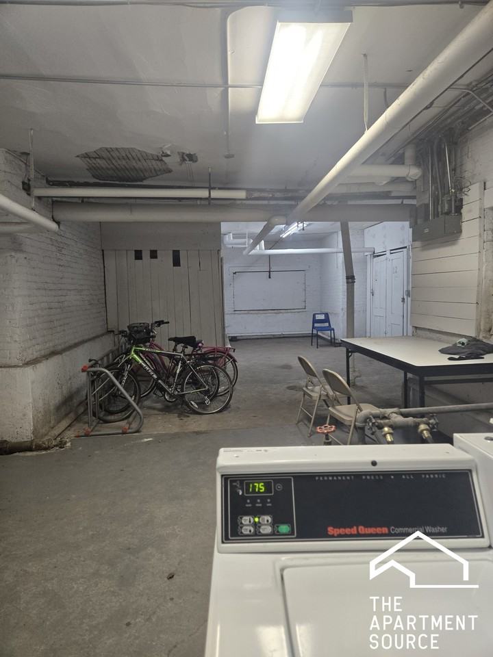 550 Elmwood Ave #1 - Photo 5 of 7