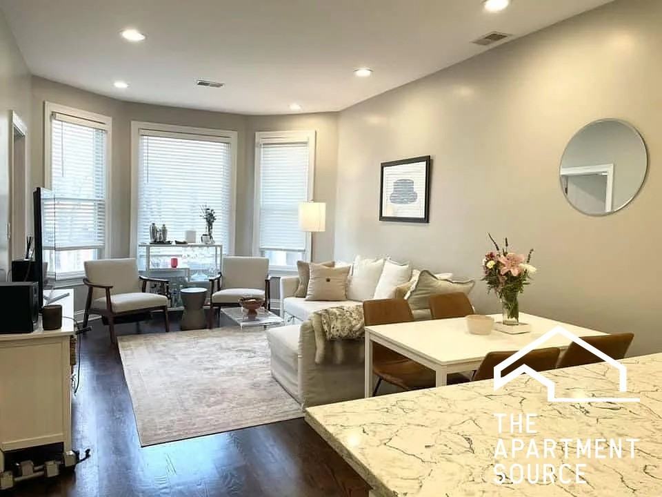 2732 N Wilton Ave #2 - Photo 2 of 19