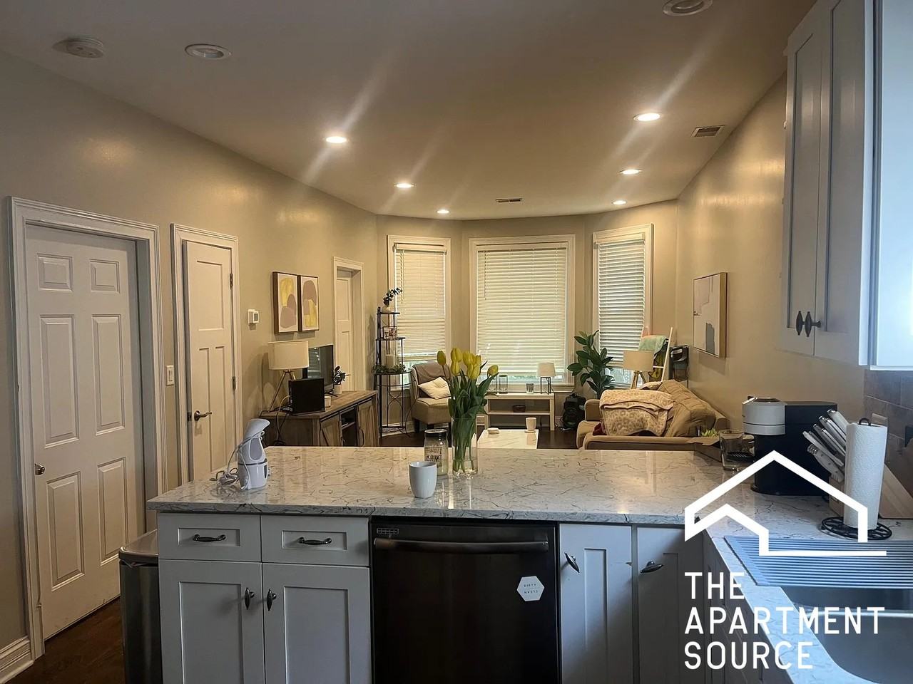 2732 N Wilton Ave #2 - Photo 6 of 19