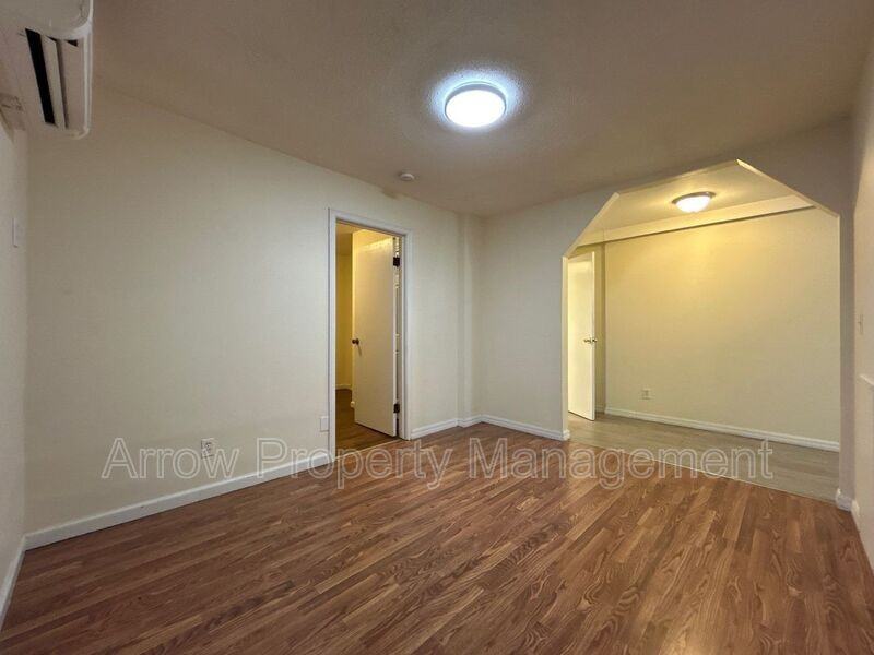 411 7th St - Photo 2 of 8