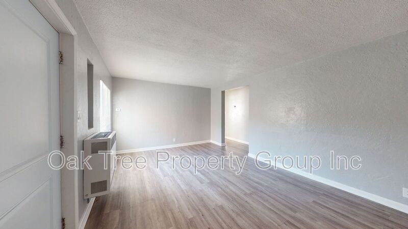 6621 Bancroft Ave - Photo 2 of 27