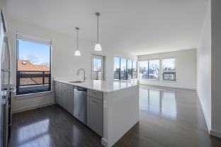 455 Harvard St #404 - Photo 1 of 1