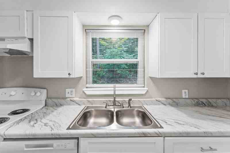 912 Donaldson Rd #107 - Photo 4 of 14