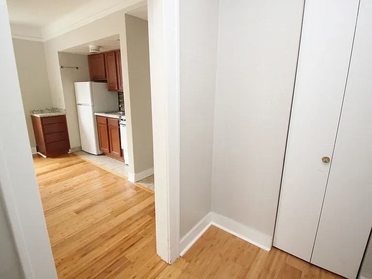 ADRIAN APARTMENTS -- 151 - Photo 5 of 17