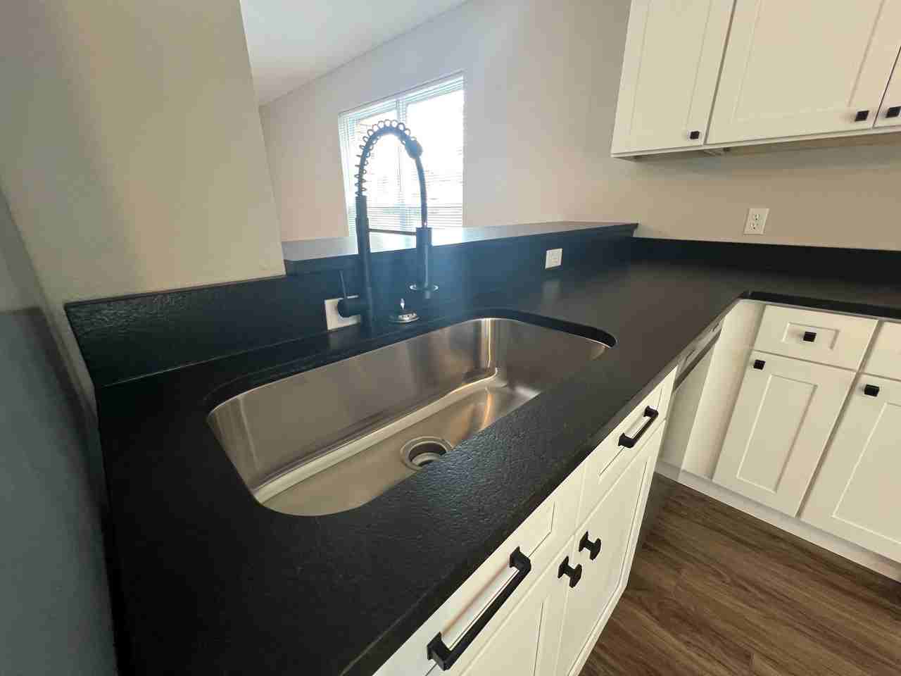 Champion Pl Apts-IMMS - Photo 2 of 12