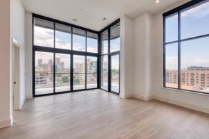 featured image of 35 E Hubbard Ave