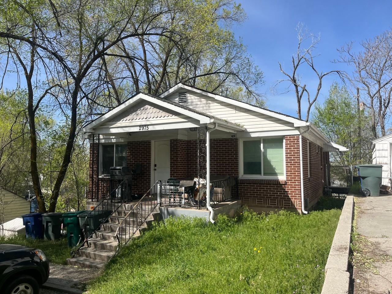 2975 Madison Ave Apartments - Photo 2 of 4