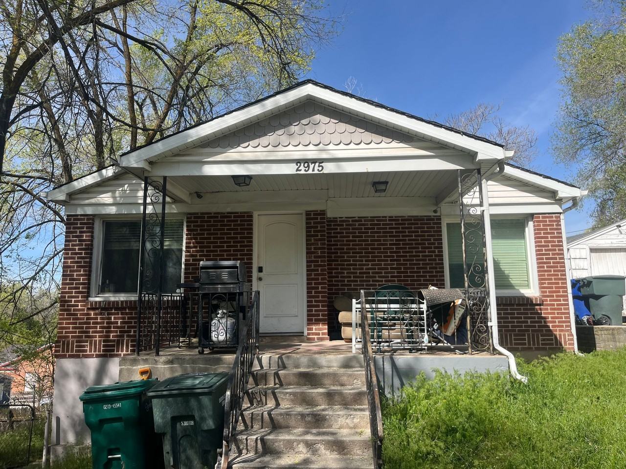 2975 Madison Ave Apartments - Photo 3 of 4