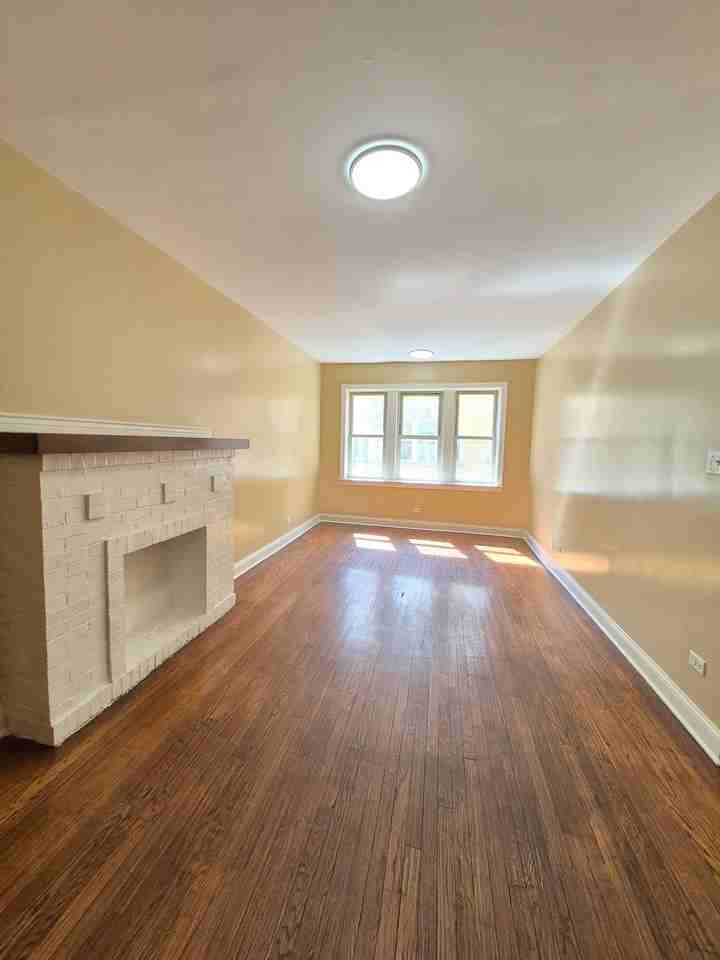 200 N Kenneth - Photo 2 of 27