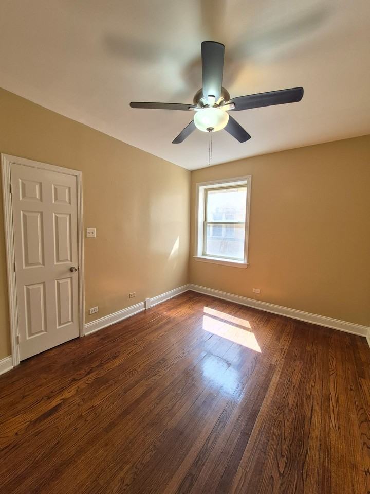 200 N Kenneth - Photo 6 of 27