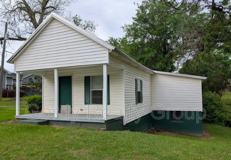2955 Caledonia St - Photo 1 of 1