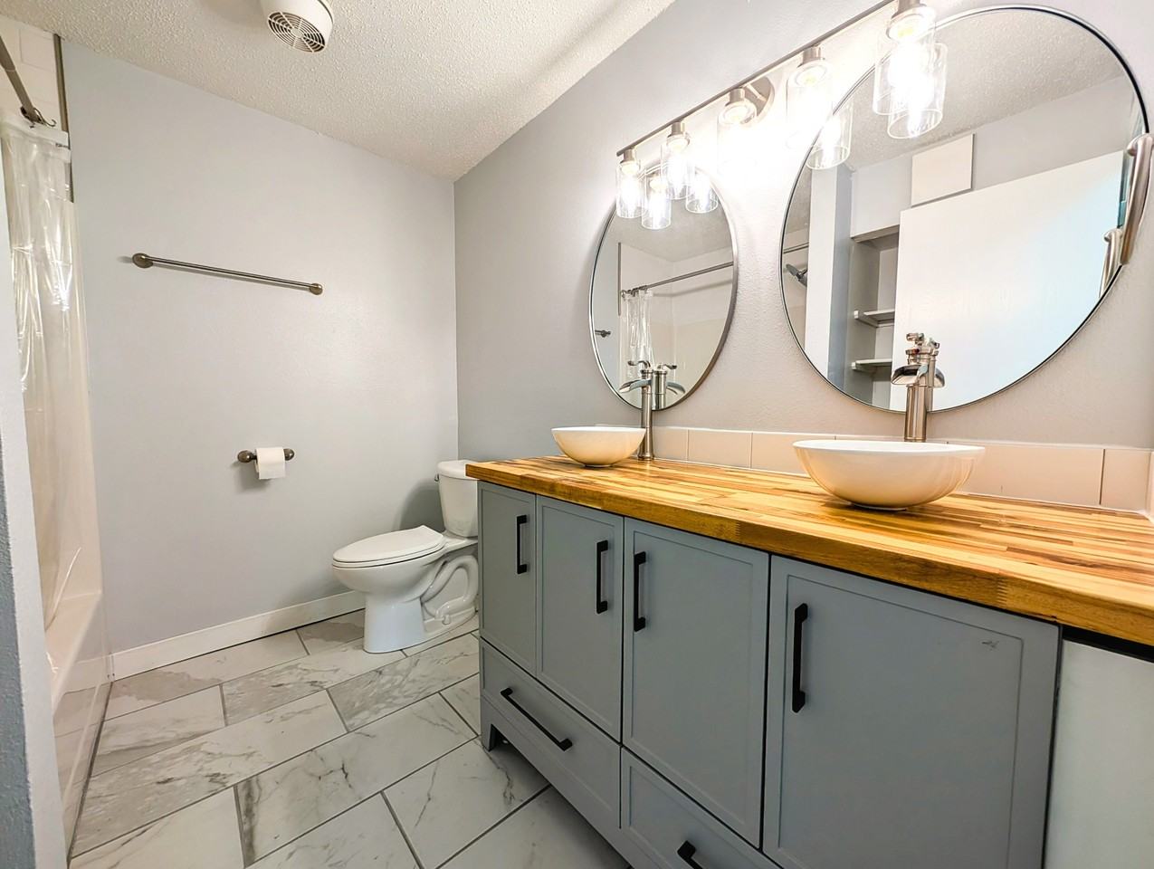 406 East 15th Street - Photo 7 of 7