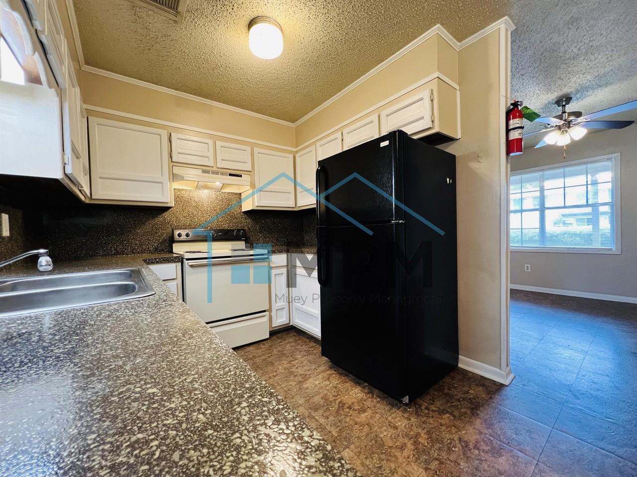 501 Gulpha Drive - Photo 3 of 6