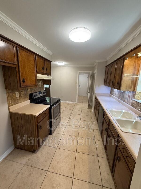 1041 Choctaw Bluff Rd - Photo 3 of 13