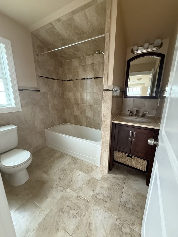 81 Lester - Photo 5 of 7