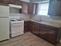 392 Hickory St #1E - Photo 1 of 1