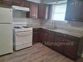392 Hickory St #1E - Photo 1 of 1