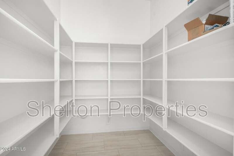 17229 W Caribbean Ln - Photo 6 of 30