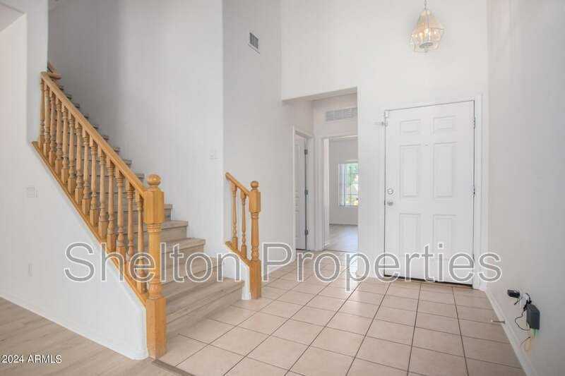 17229 W Caribbean Ln - Photo 7 of 30