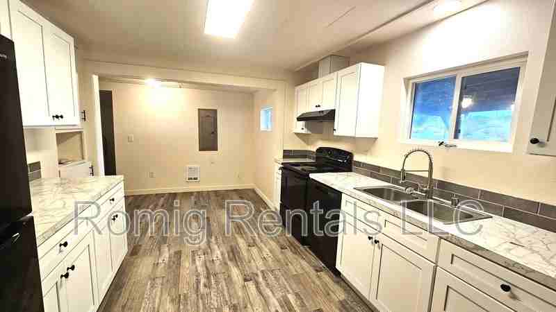 1206 E Center St #A - Photo 5 of 14