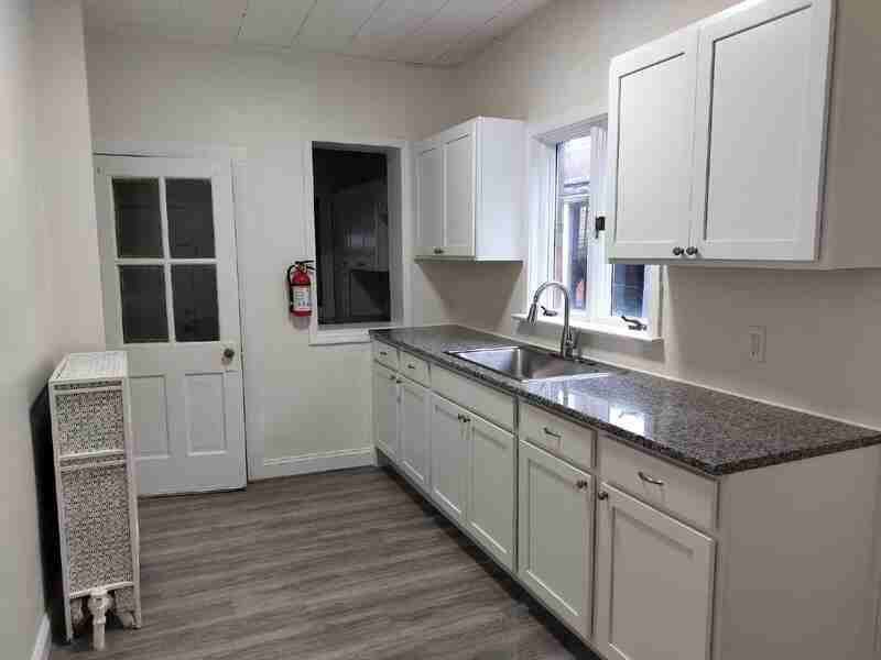 547 Centre St - Photo 4 of 20