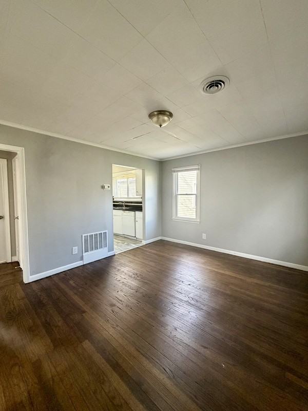 15396 Buck St - Photo 2 of 10