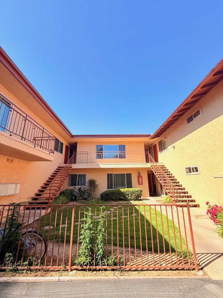 419 Ellwood Beach Drive - Photo 6 of 13