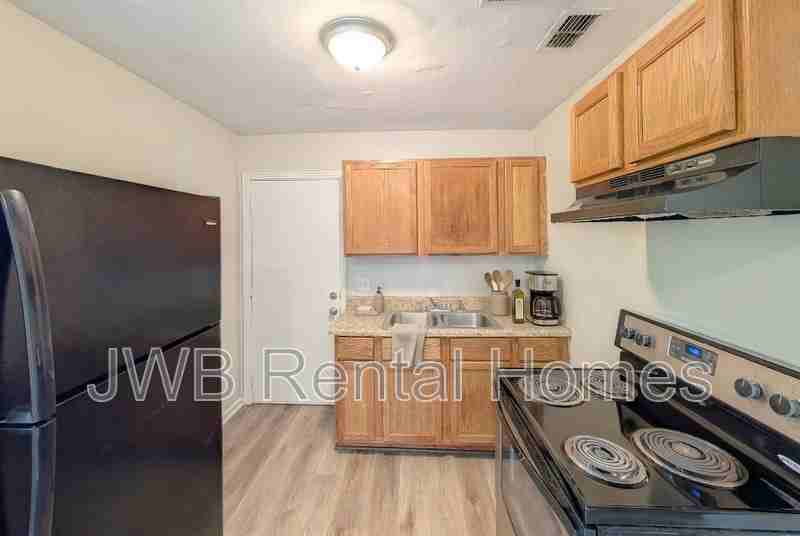 5542 Minosa Cir E - Photo 5 of 24