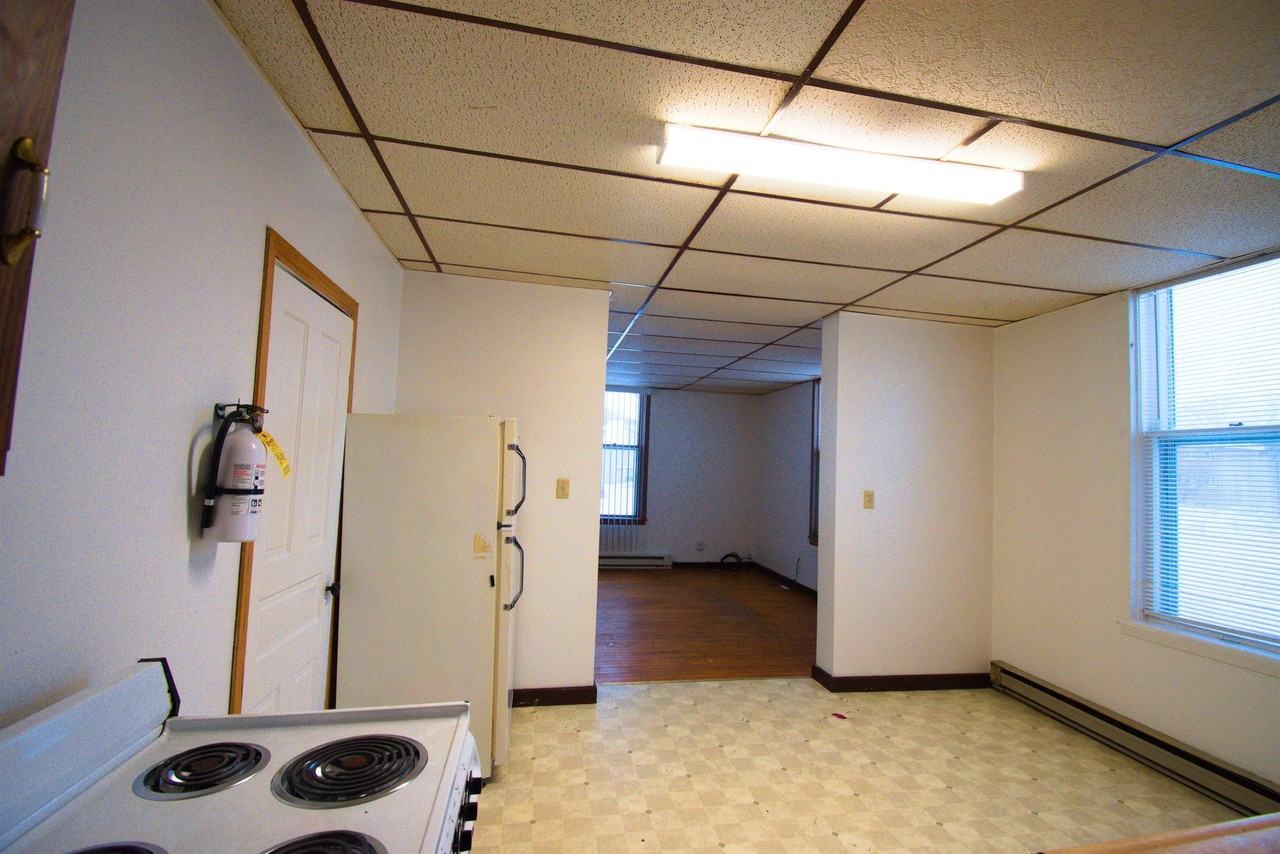 222-4 - Photo 5 of 8