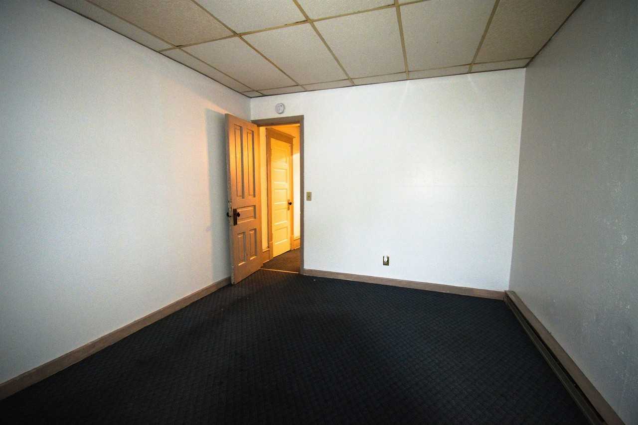 222-4 - Photo 7 of 8