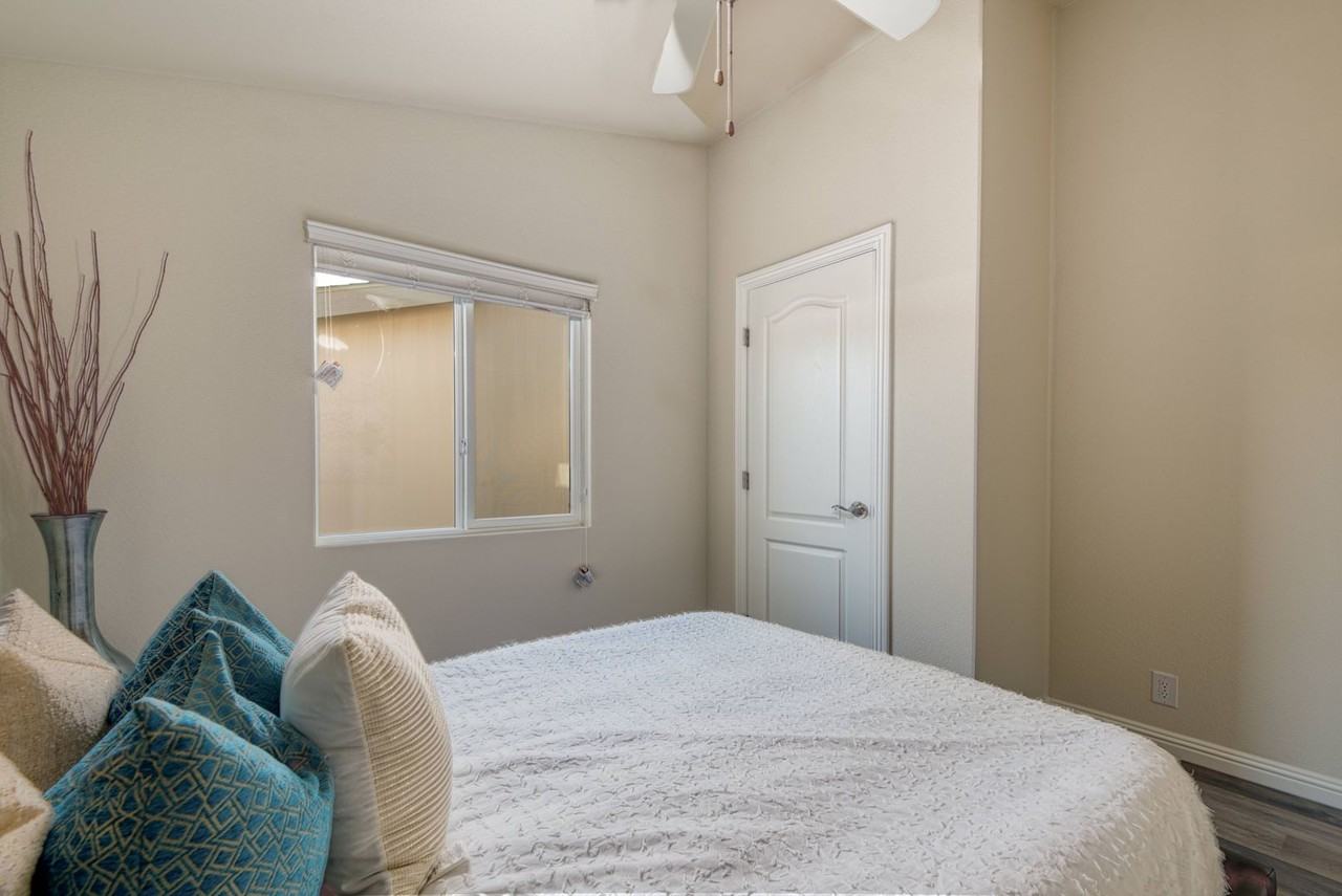 1843 C Ave - Photo 3 of 16
