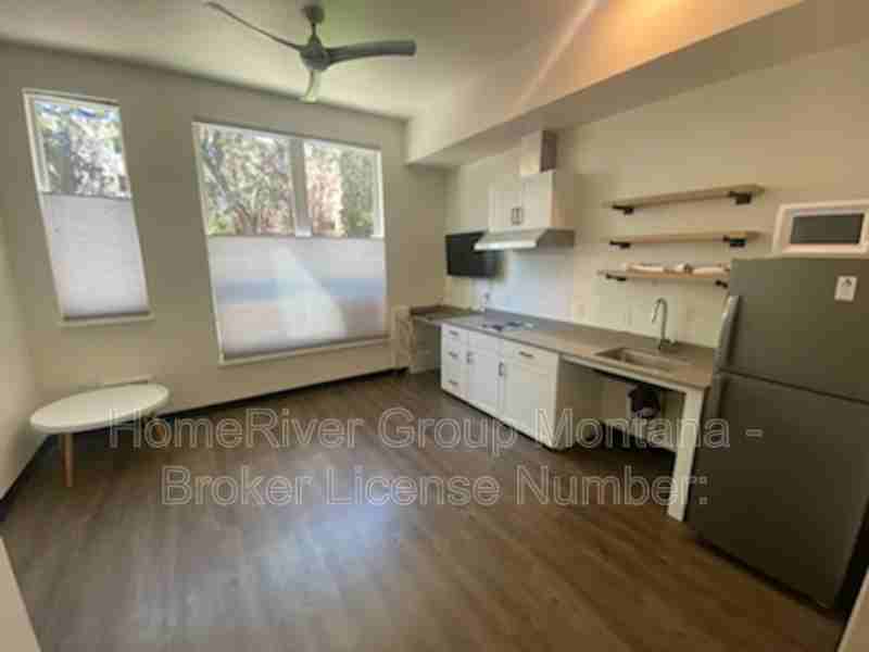 320 Clay St #102