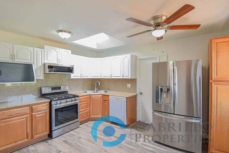 6311 Inman St - Photo 4 of 24