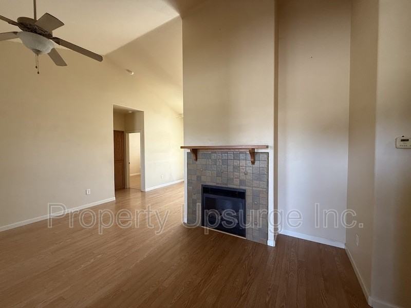 21967 Klamath River Pl - Photo 4 of 12