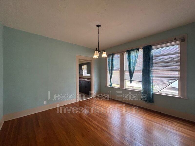 622 Columbia St - Photo 5 of 18