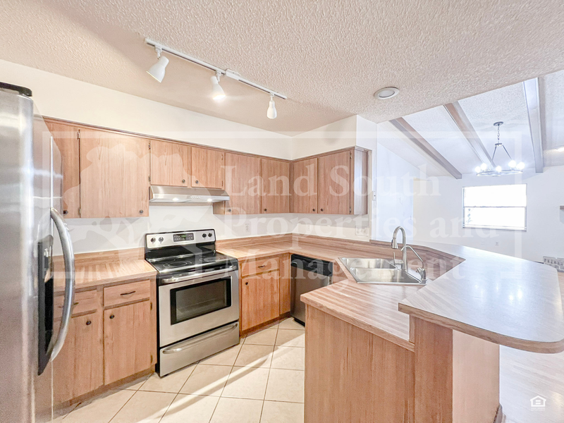 735 Mikasuki Dr - Photo 7 of 18